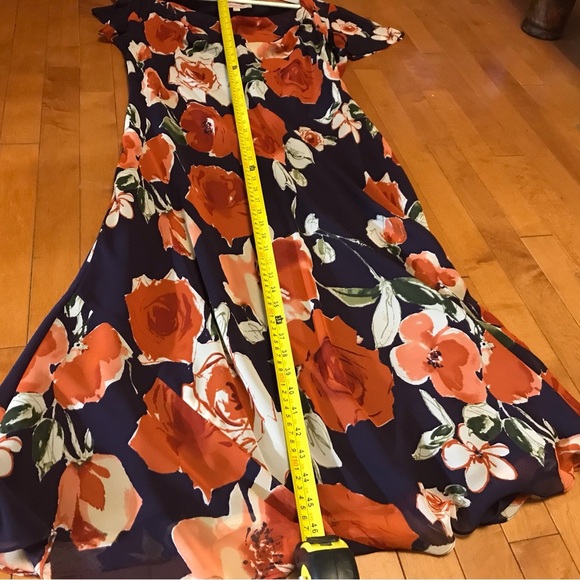 Jacques Vert Maxi Dress Size 16, Lined Flower Pattern, Butterfly Sleeves - Picture 8 of 8